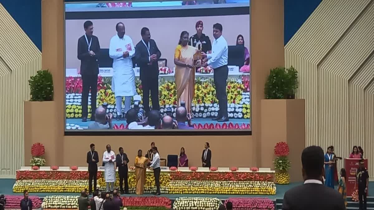 उत्तराखंड की बड़ी उपलब्धि, उधम सिंह नगर के डीएम को राष्ट्रपति ने किया सम्मानित, जानिये वजह