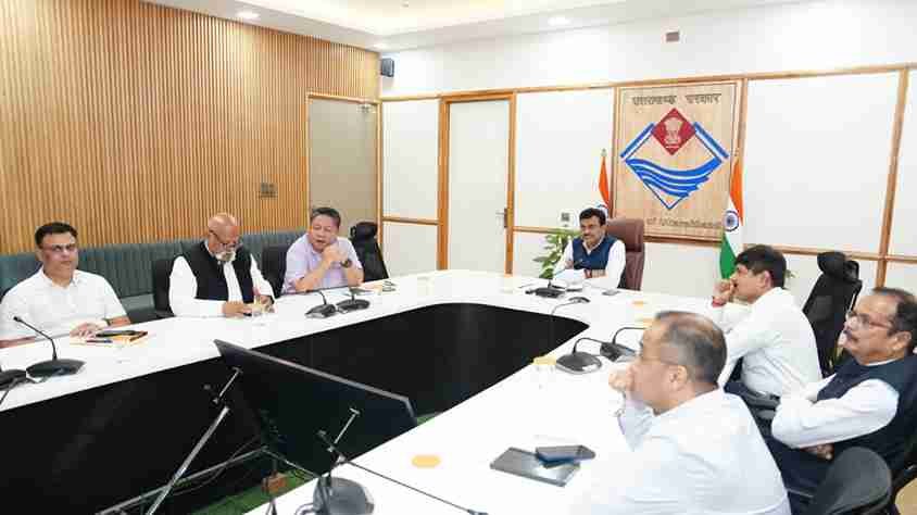 मुख्य सचिव ने जिलाधिकारियों संग वीडियो कॉन्फ्रेंसिंग कर दिए सख्त निर्देश