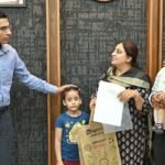 डीएम का एक्शन:  लटकी तलवार तो स्कूल प्रबंधन ने जारी किया शिक्षिका का 2 महीने का वेतन एवं अनुभव प्रमाण पत्र