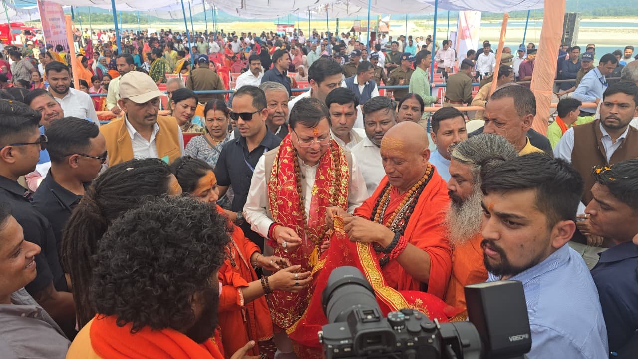 आदि कैलाश व ओम पर्वत के दर्शन कर हरिद्वार पहुंची पवित्र छड़ी