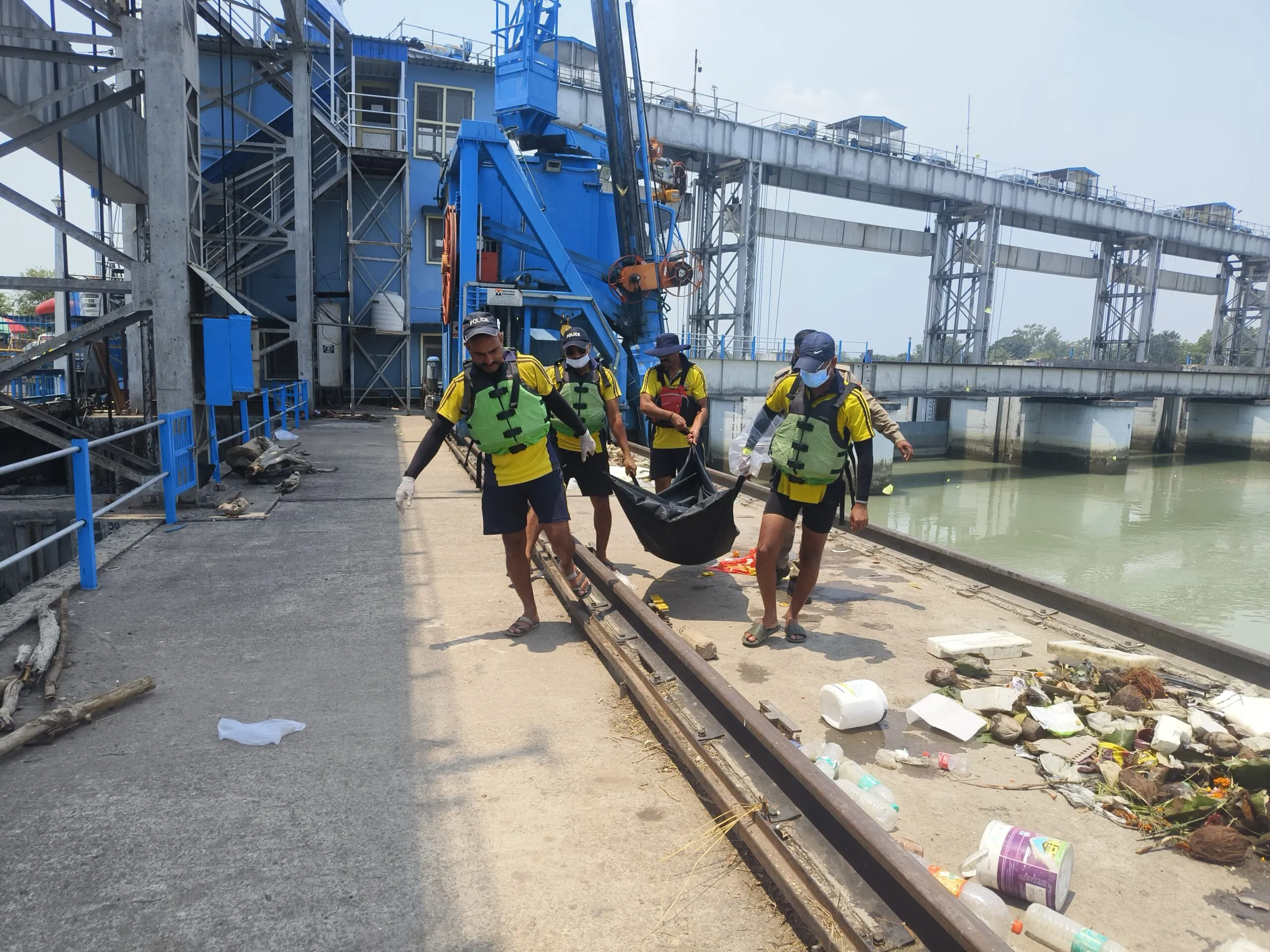 ऋषिकेश: गंगा में लापता तीन लोगों के शव मिले, SDRF की टीम ने चलाया सघन अभियान