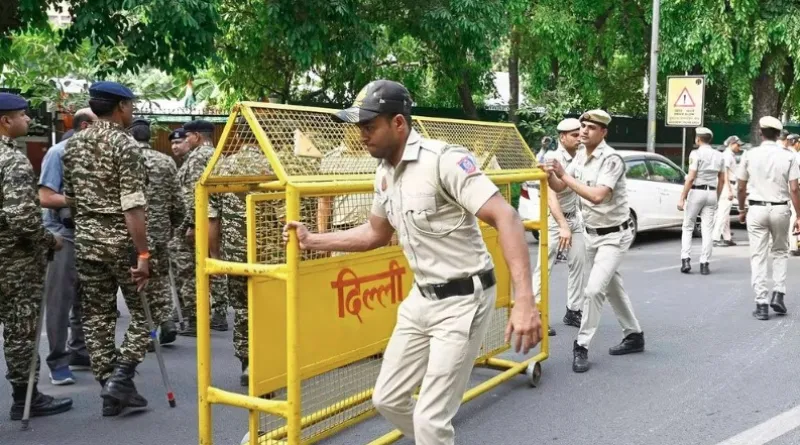 दिल्ली की चार जिला अदालतों को मिली बम से उड़ाने की धमकी, सुरक्षा एजेंसियां हाई अलर्ट पर